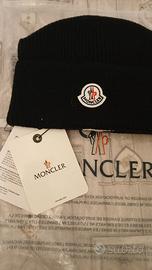 Capellino moncler