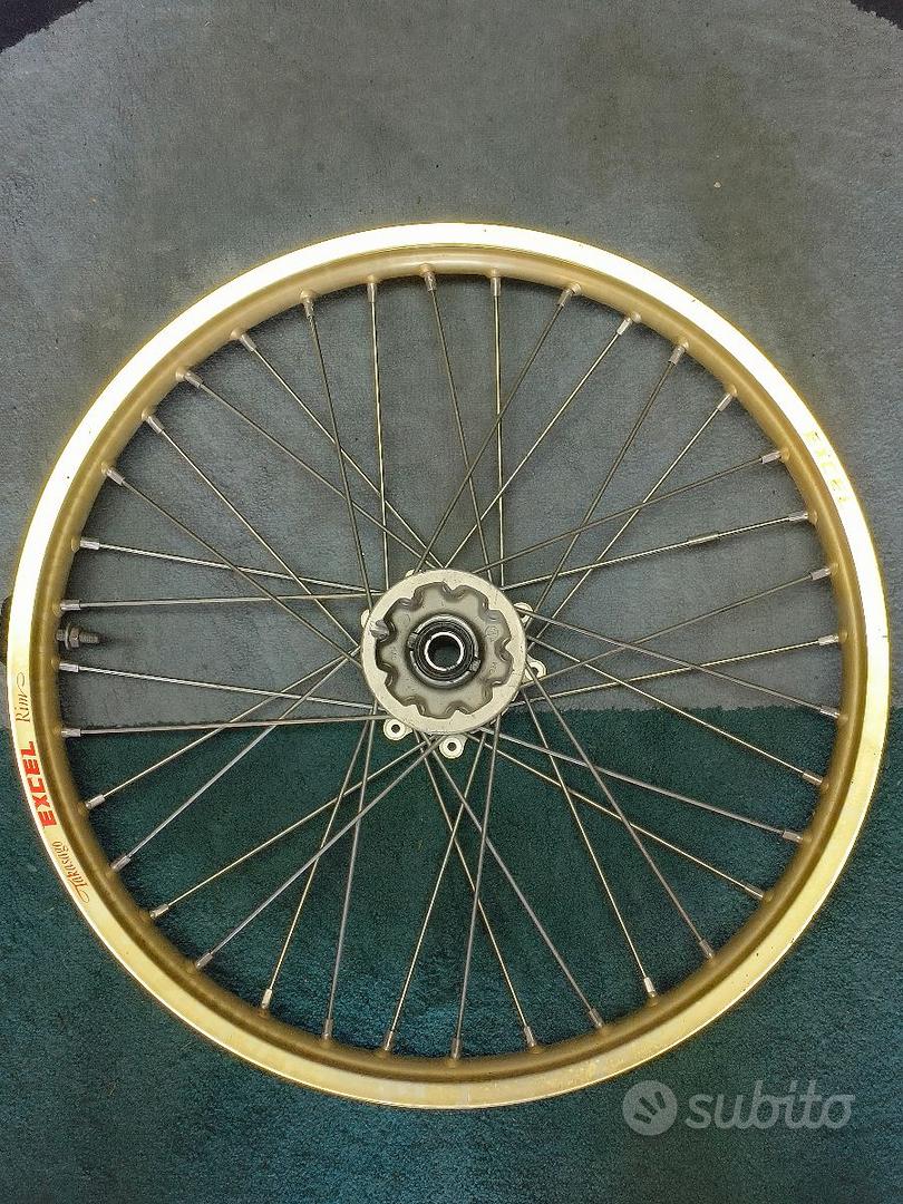 Ruota Posteriore Completa 24x1,75 Per City Bike – Cerchio In Alluminio, Mozzo 36 Fori, Copertone, Camera D'aria E Pignone 6 Velocità, Freni V-Brake