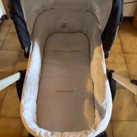 Ovetto e carrozzina Neonati