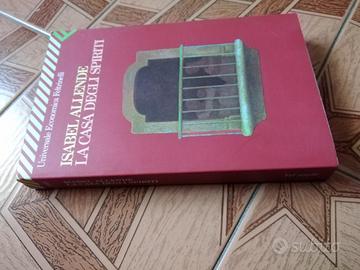 libro  La casa degli spiriti