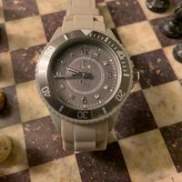 Orologio stroili oro nuovo