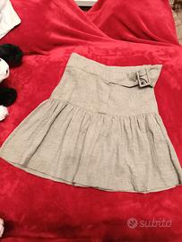 Gonnellina verde con fibbia in tessuto