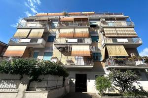 LUMINOSO TRILOCALE CON TERRAZZO E BALCONE