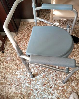 Sedia multifunzione per bagno