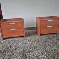 comodini in ciliegio