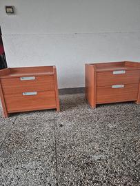 comodini in ciliegio