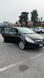 Opel corsa D 5 porte
