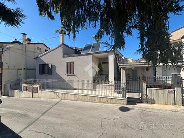 VILLA SINGOLA A ATRI