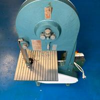 Sega a nastro verticale elettrica