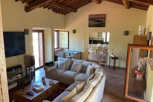 Vende casa indipendente