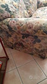 Due divani con letto, due posti larghi