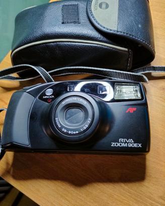 macchina fotografica minolta