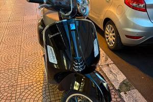 Vespa GTS 300 Super