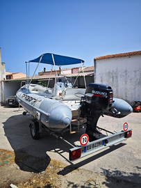 Gommone con motore Suzuki