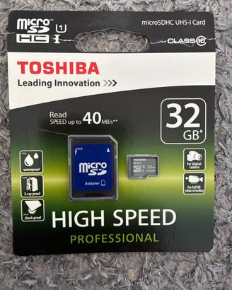 Memoria MicroSD Toshiba 32 Gb con adattatore SD