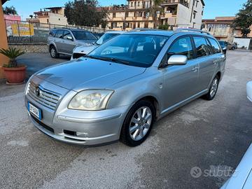 Toyota Avensis 2.0 D-4D 16V Station Wagon