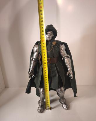 Doctor Doom Avengers Doomsday 36cm Action Figure