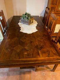 Tavolo di Legno + 5 Sedie