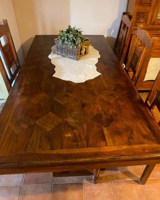 Tavolo di Legno + 5 Sedie