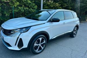 Peugeot 5008 posti 7 anno 2023 km 58000