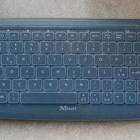 Tastiera Trust wireless con rotella