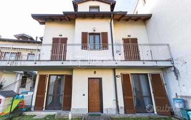 Inverigo - Centro | Soluzione indipendente con gia