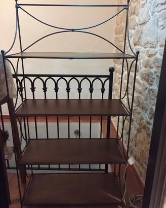 Etagere