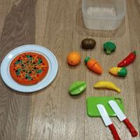 pizza/verdura/frutta da tagliare per bambini