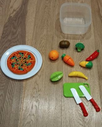 pizza/verdura/frutta da tagliare per bambini