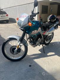 Honda dominator 650 anno 2000