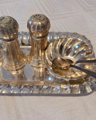 Set Condimenti Vintage in Metallo Argentato – Sali