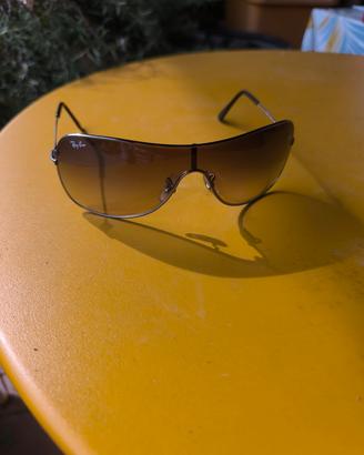 occhiali da sole Ray-Ban RB3211 004/13 SMALL