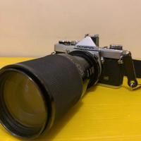 Macchina fotografica analogica Olympus OM 1 n