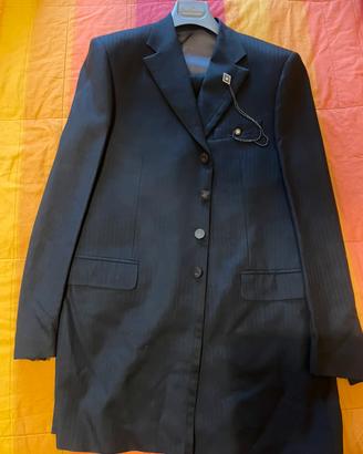 Completo uomo cerimonia