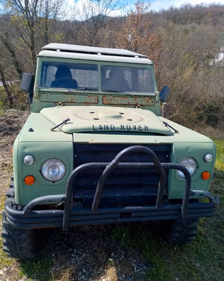 veicolo Land Rover Defender