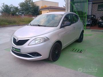 LANCIA YPSILON 1.2 NEOPATENTATI