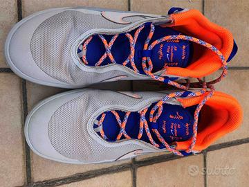 Nike Team Hustle D 10 grigio/blu/arancio