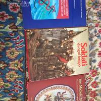 Libri fotografici militari