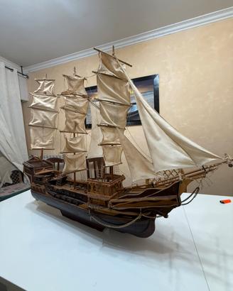 Modellino Barca a Vela Fatto a Mano
