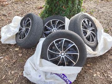 Cerchi in acciaio + gomme termiche