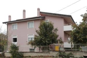 Austis prestigioso appartamento in bifamiliare