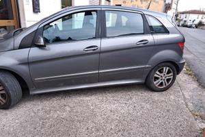 mercedes benz B 180