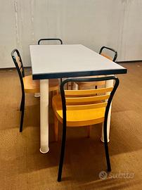 Set tavolo allungabile con 4 sedie