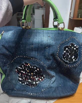 Borsa jeans con strass e paillettes