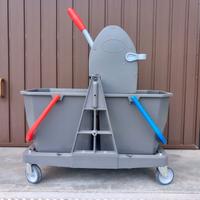 Carrello secchi