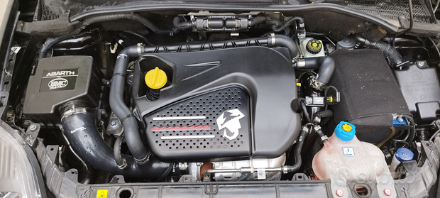 TSC RICAMBI USATI - INTERNO GRANDE PUNTO ABARTH