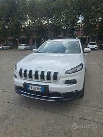auto jeep in perfette condizioni tagliandata