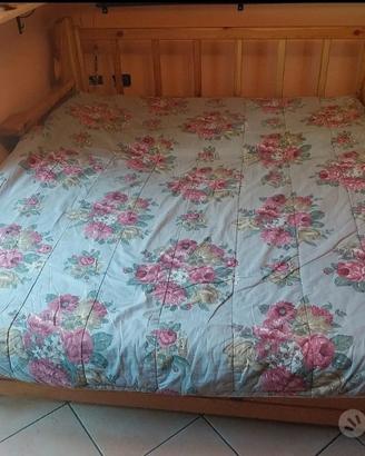 Divano letto in legno chiaro