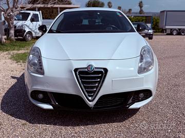 Alfa romeo giulietta 1.6 diesel NEOPATENTATI