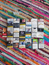 collezione pacchetti vuoti di sigaretta dal mondo